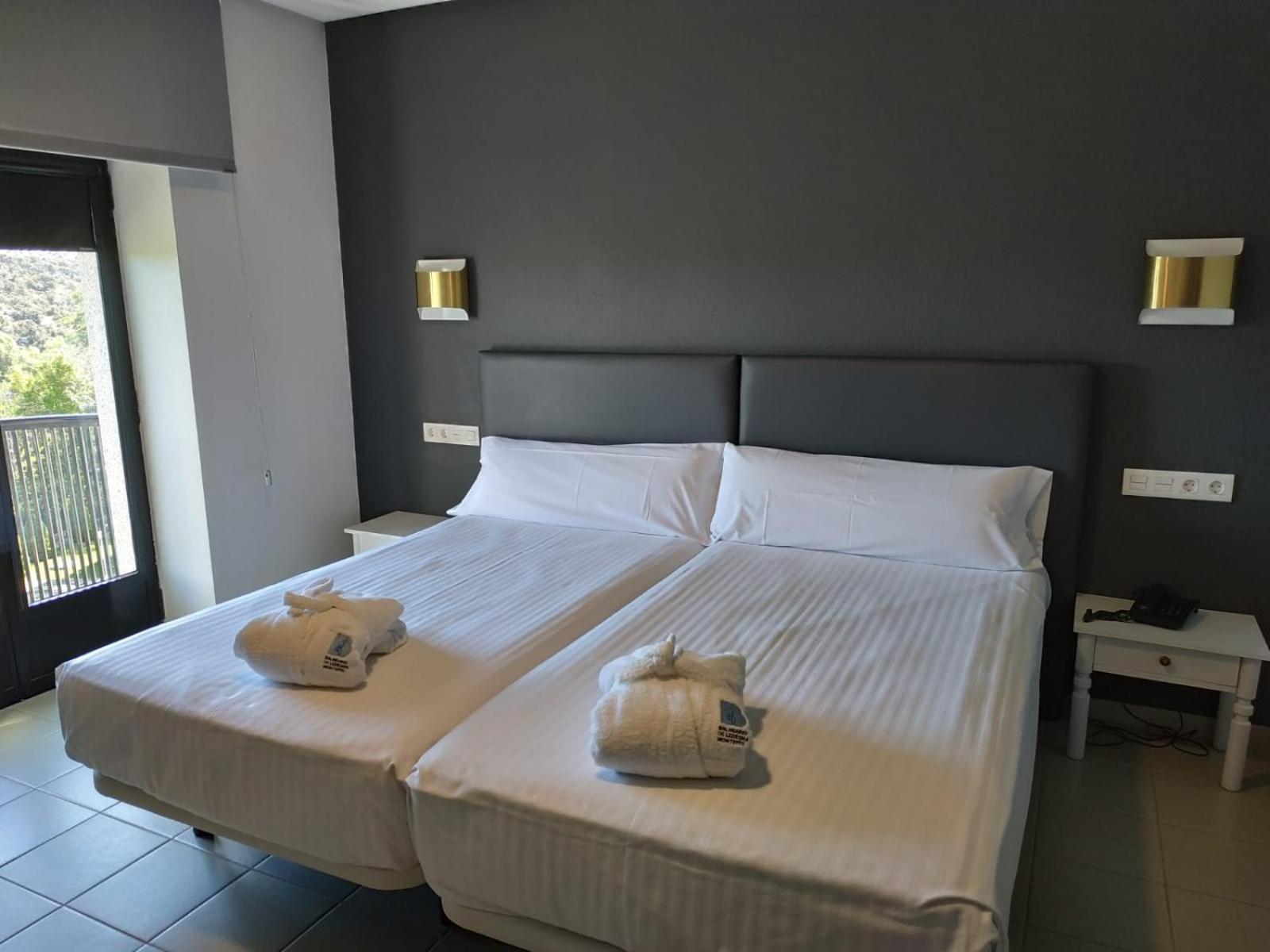 Balneario De Ledesma Hotel Vega de Tirados Ngoại thất bức ảnh