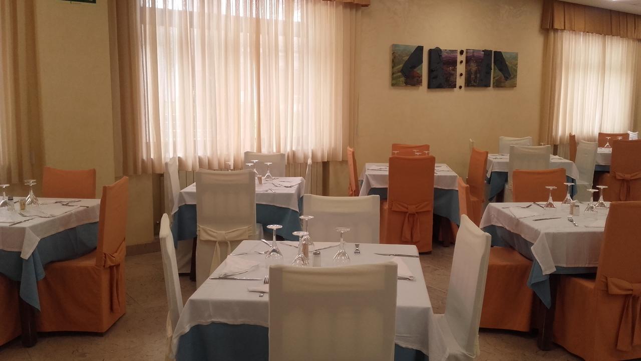 Balneario De Ledesma Hotel Vega de Tirados Ngoại thất bức ảnh